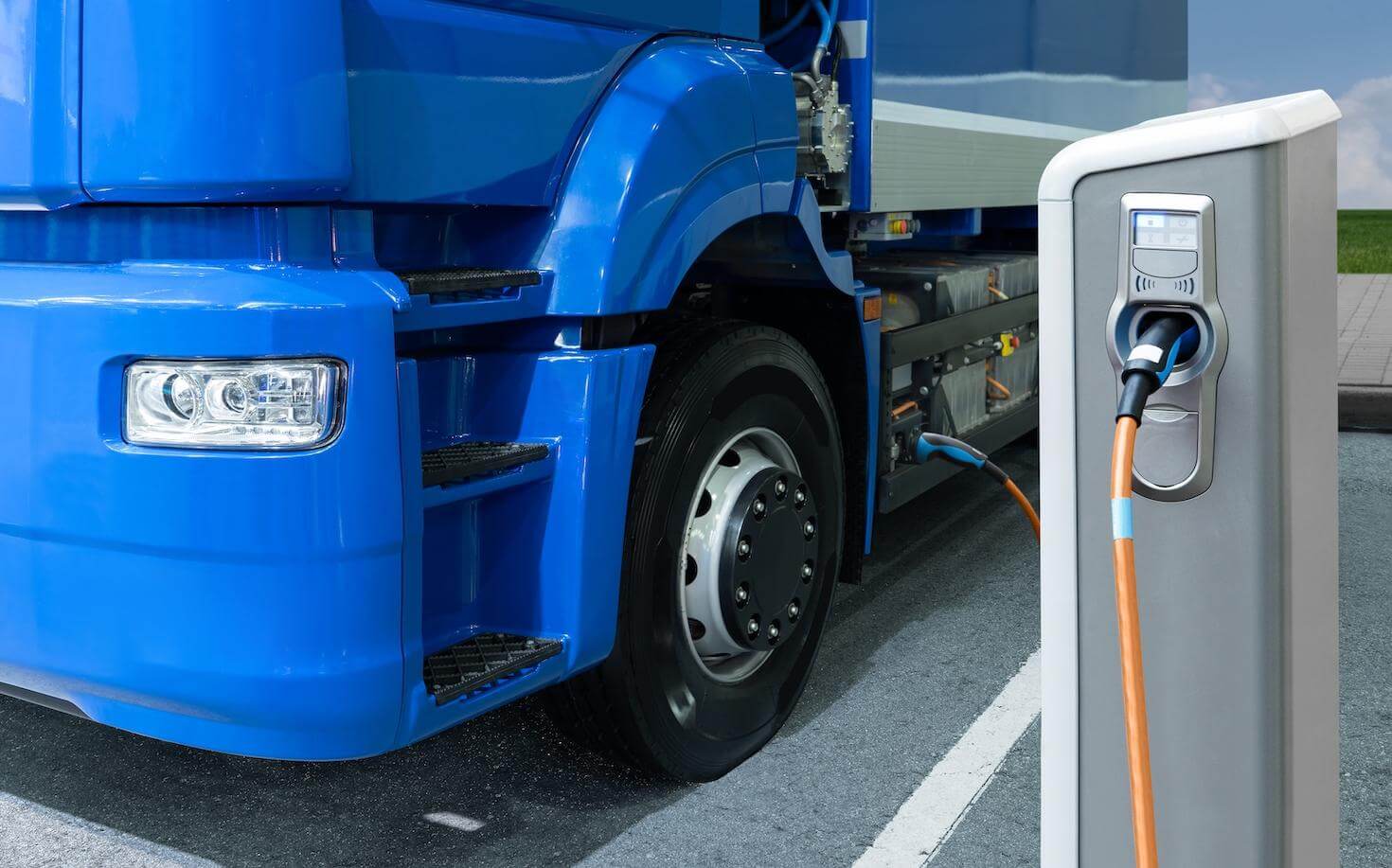 Ev Charging Fleets Trucks Scharfsinn Shutterstock