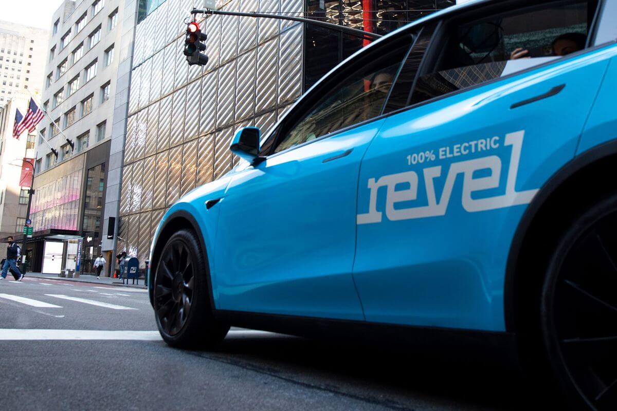 Revel Bg
